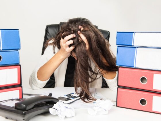 HOW TO MANAGE STRESS AT WORK